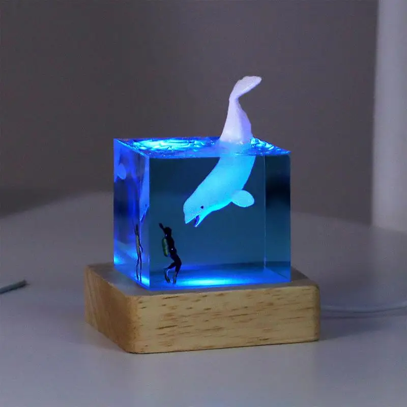 

3D Whale Diver Lamp Ocean Animal Night Light Beluga Killer Whale Megalodon Resin Ornament Decoration Cube Table Decoration