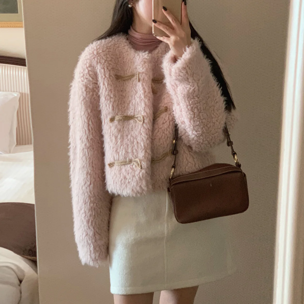 Sweet Girls Winter Berber Fleece Faux Fur Coat Korean Fashion Horn Buttons Hot Sell Women Coats