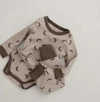 khaki-moon-2