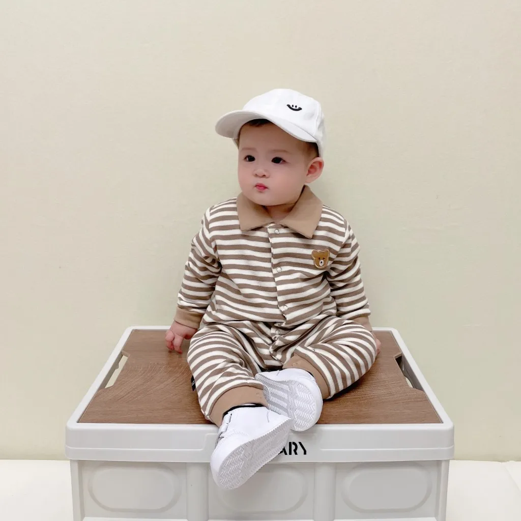 Рисунок 3 - Осенняя одежда для новорожденных