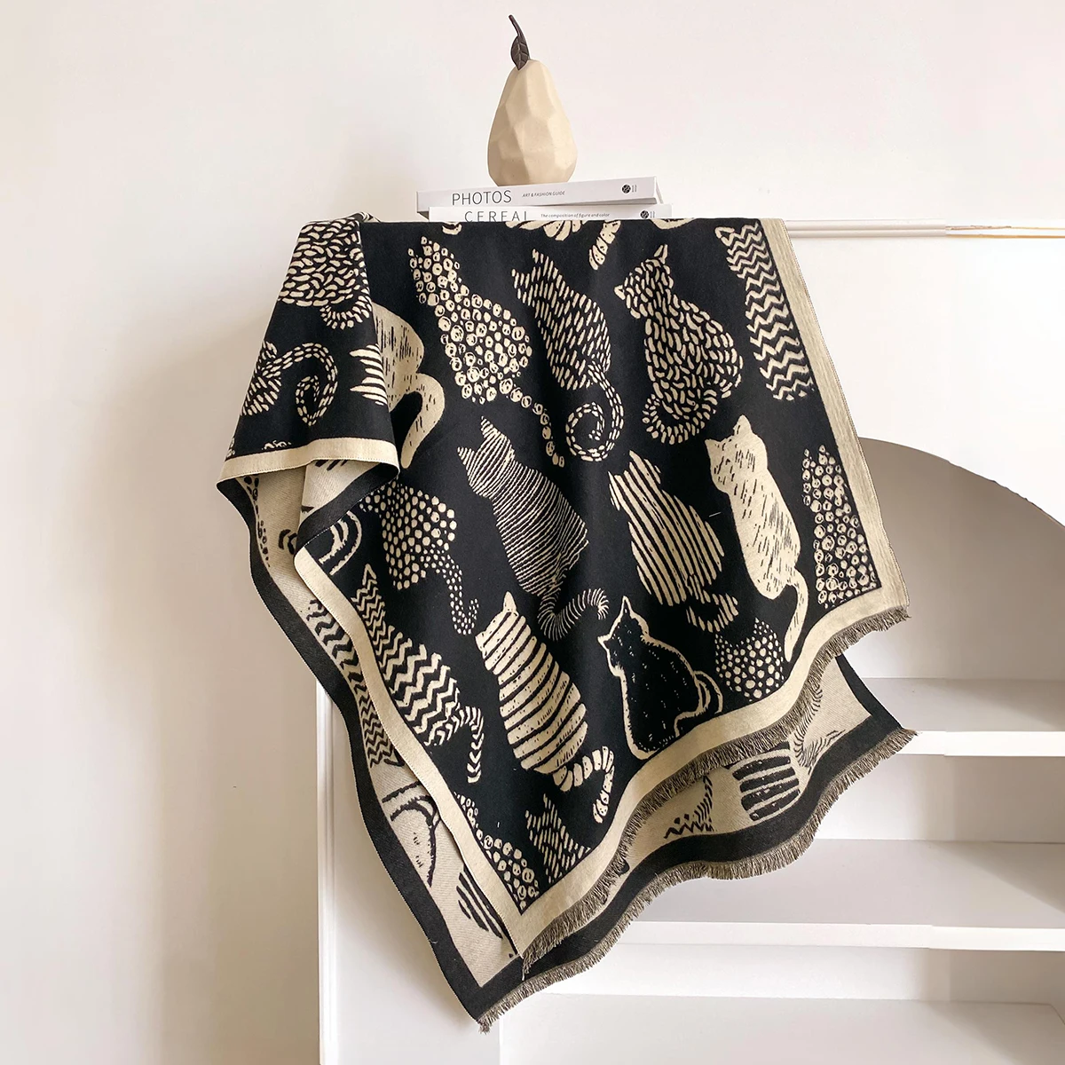 2025 Luxury Fashion Womens Cat Pattern Shawl Faux Cashmere Warm Autumn Winter Scarf for Mujer Femme Stylish Accessory Bufand