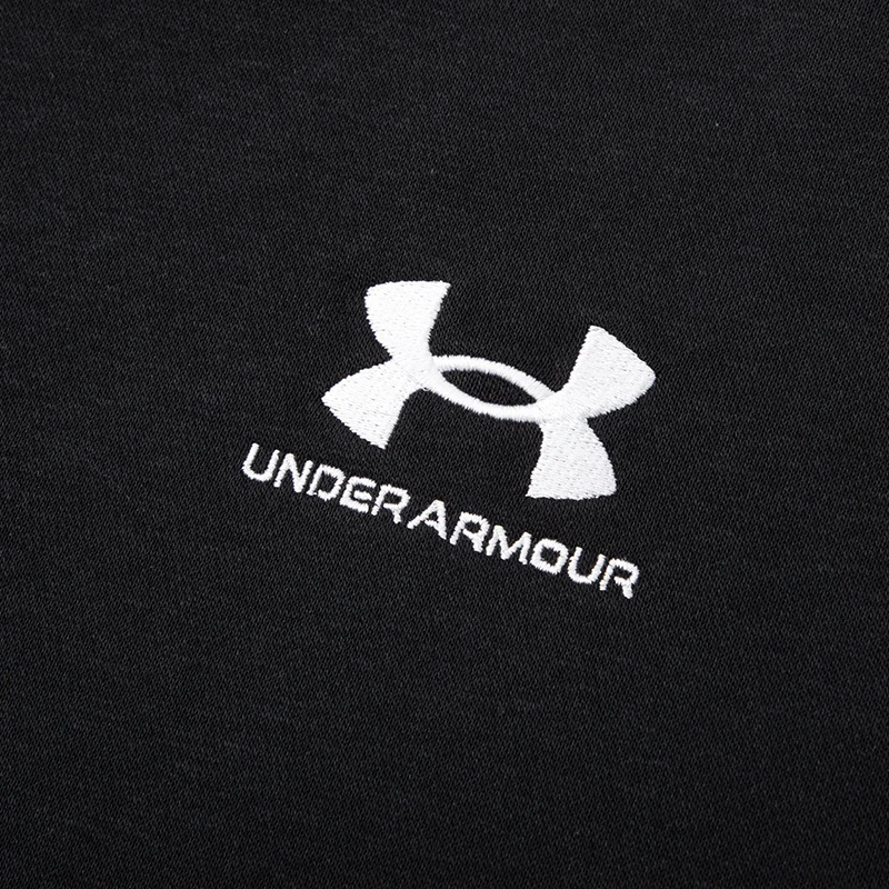 Under Armour 여성용 스웨트셔츠, 플리스 안감, 따뜻한 운동복, 루즈하고 편안한 트레이닝 크루넥 스웨트셔츠, 캐주얼 풀오버 1379475-001