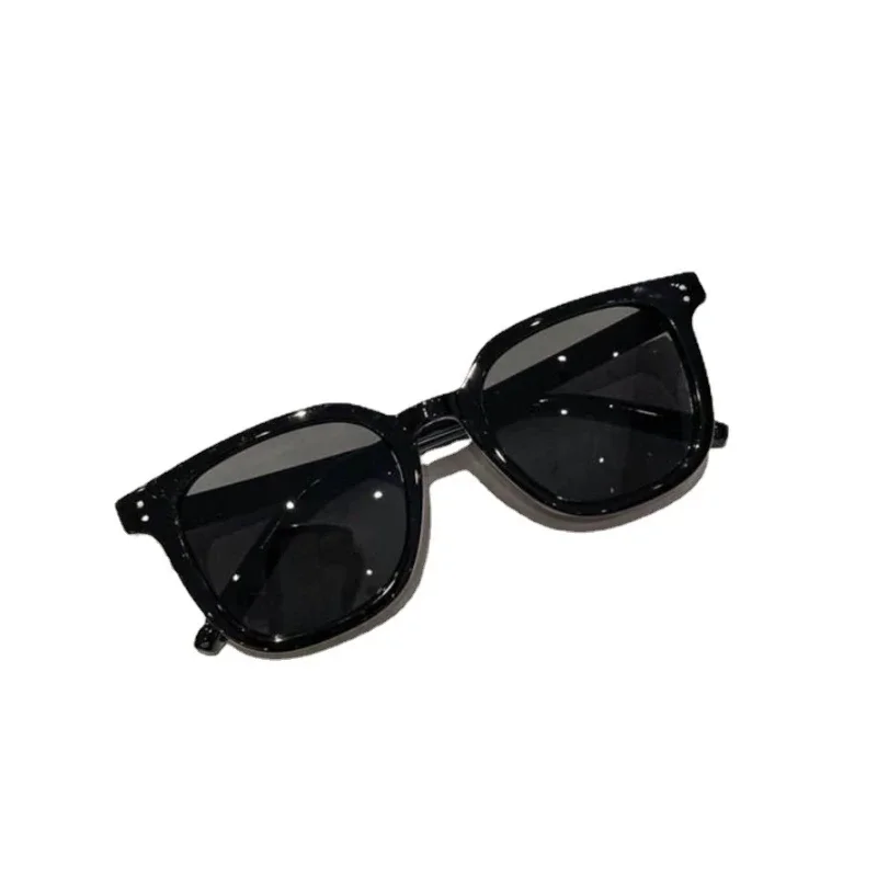 Fashion Square Sunglasses Women Clear Ocean Lens Shades UV400 Men Retro Rivets Decoration Orange Pink Sun Glasses Gafas De Sol 5