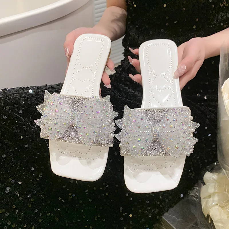 Women Summer Shoes  New Fashion Comfortable Non Slip Bow-knot Slippers Outdoor Soft Sole Rhinestone Dress Style Women Sandal