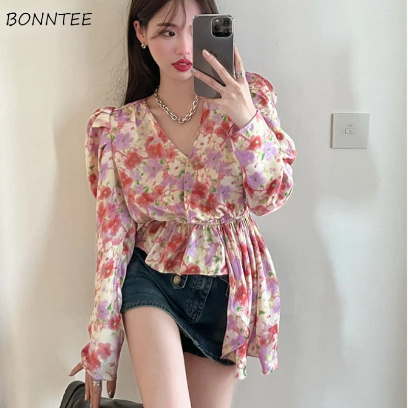 

Блузка женская с цветочным принтом, милая Элегантная универсальная уличная одежда в стиле ретро, с V-образным вырезом, шикарный новый дизайнерский топ в Корейском стиле, весна