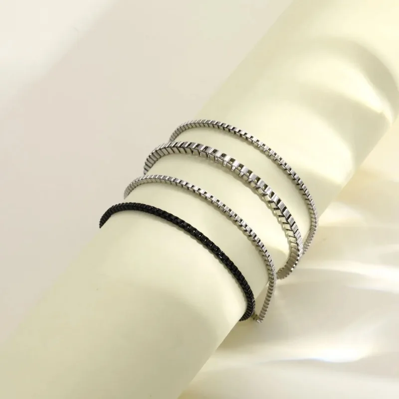 Braccialetti rigidi di lusso in acciaio inossidabile placcati in argento per donne, bracciali alla moda da matrimonio con ampiezza variabile, regali per coppie | SHEIN ALIA