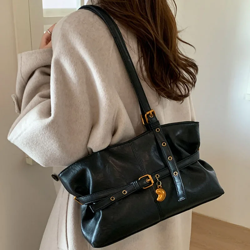 Korean Version Women'S Armpit Bag Autumn New Large Capacity Tote Bag Motorcycle Bag Pu Commuting Shoulder Bag