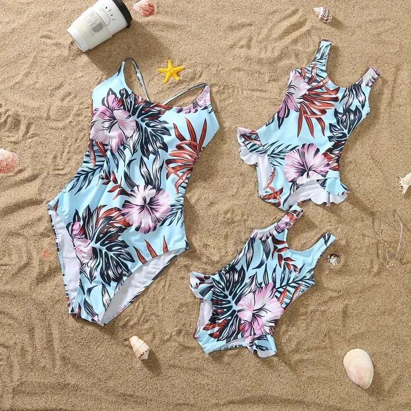 2025 New Mom Daughter Matching Clothes Floral One-Piece Suit Swimwear Girls Back Bandage Swimsuit Boys Swimming Trunks Beachwear 3