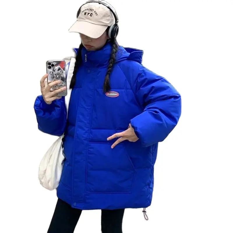 

Женское зимнее пальто на хлопковом наполнителе, с капюшоном