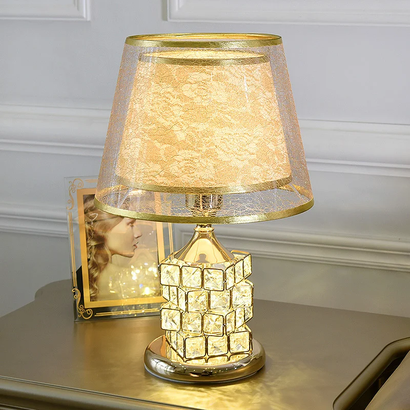 

Modern Crystal Table Lamp European Style Luxury Wedding Gift Ideas Sweet Bedroom Lamp Home Decor Golden Lamp