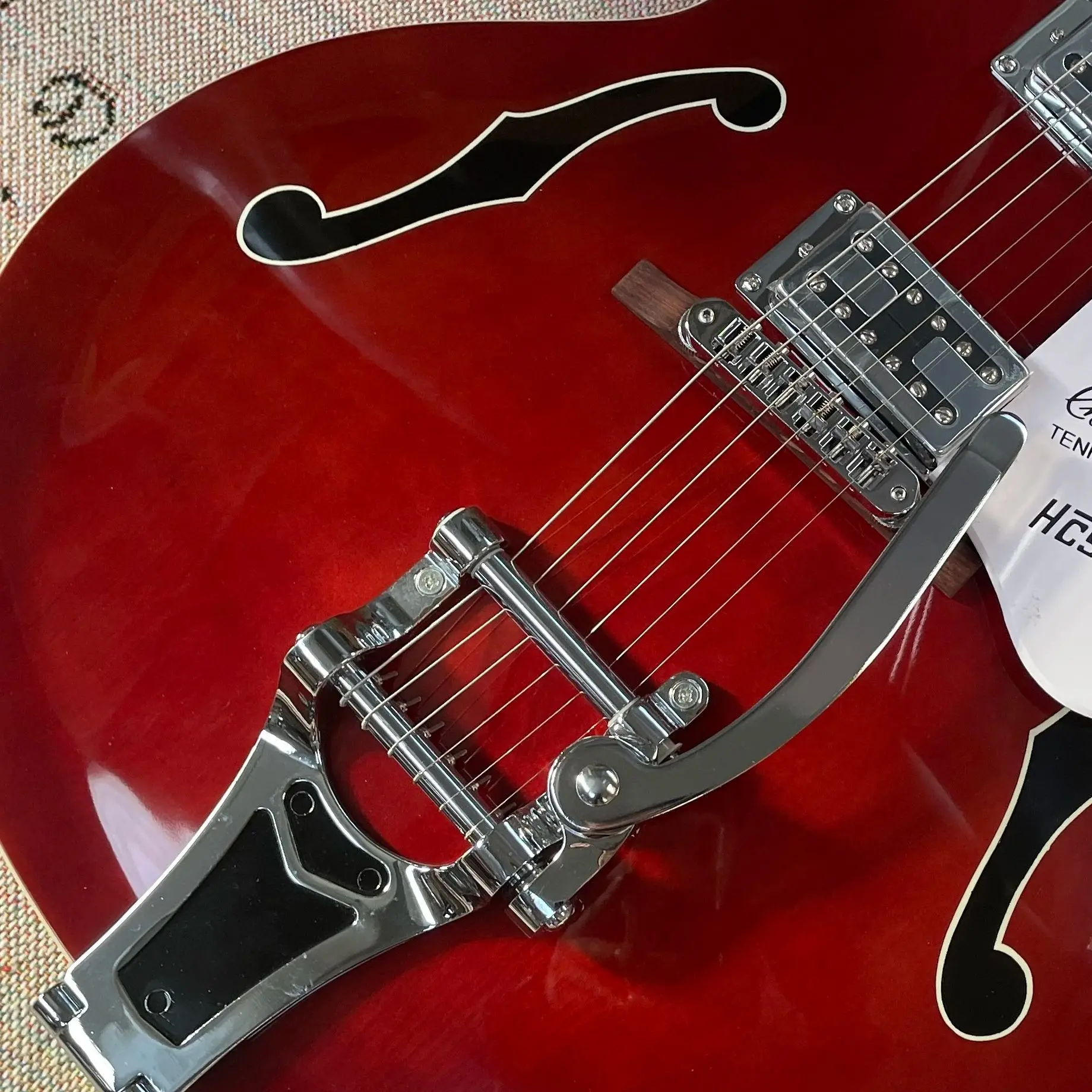 Brick Red SOLID BODY Electric Guitar with big tremolo bar Fast In Stock