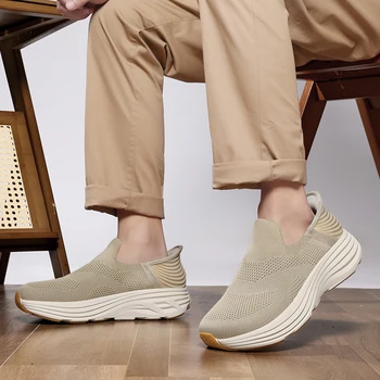 Widened head men's sports shoes breathable mesh non-slip running shoes outdoor summer jogging training hiking casual shoes 39-46