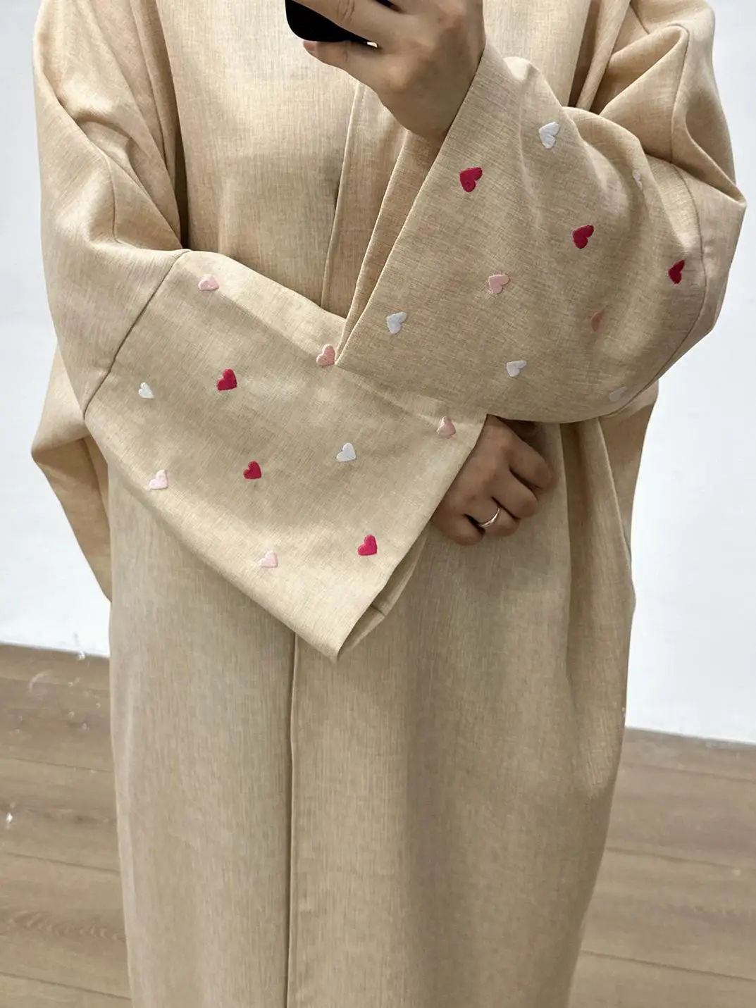 Muslim Women Embroidered Heart Cardigan Long Dress Solid Color Elegant Dress Solid Color Robe Abaya Middle East Turkey Dubai