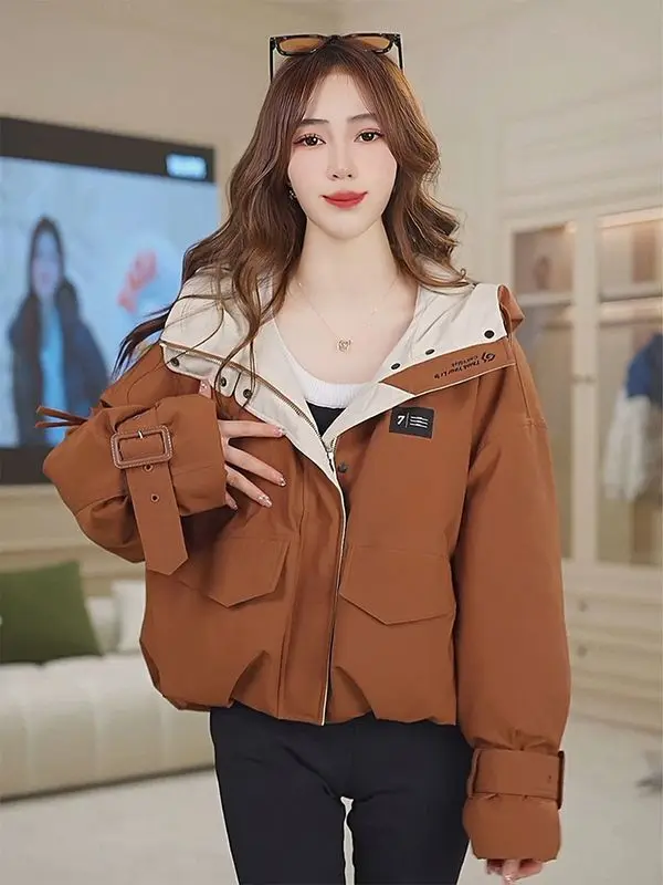

Winter 2024 New Korean Version of The Relaxed Casual Fashion Hooded Female Coat