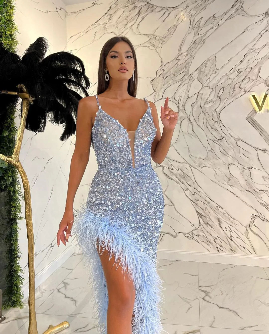 

Glitter Sequin Mermaid Prom Dresses VNeck Spaghetti Strap Tea Length Luxury Formal Evening Party Gowns 2023 With Feathers Custom