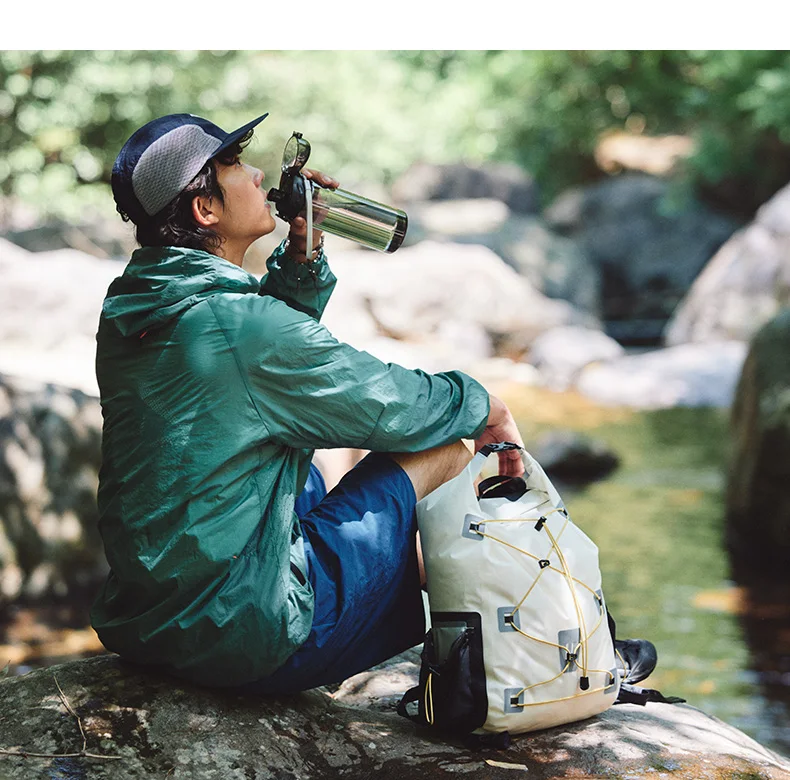 Naturehike Lightweight Backpack Outdoor Hiking And Drifting Waterproof Backpack Tracing the Creek Dry Wet Separation Bag