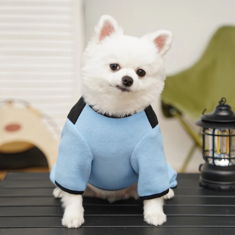 애완견 레터 패치 자수 옷 겨울용 플리스 안감 애완견 후디 따뜻한 강아지 네발 플리스 재킷