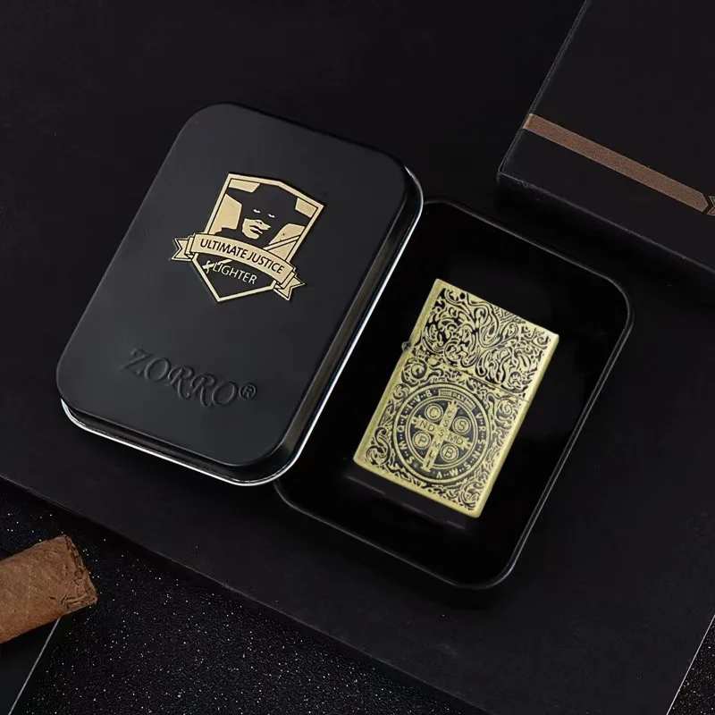 ZORRO versized Kerosene Lighter Metal Personality Constantine Creative Heavy Armor  Gift box 2