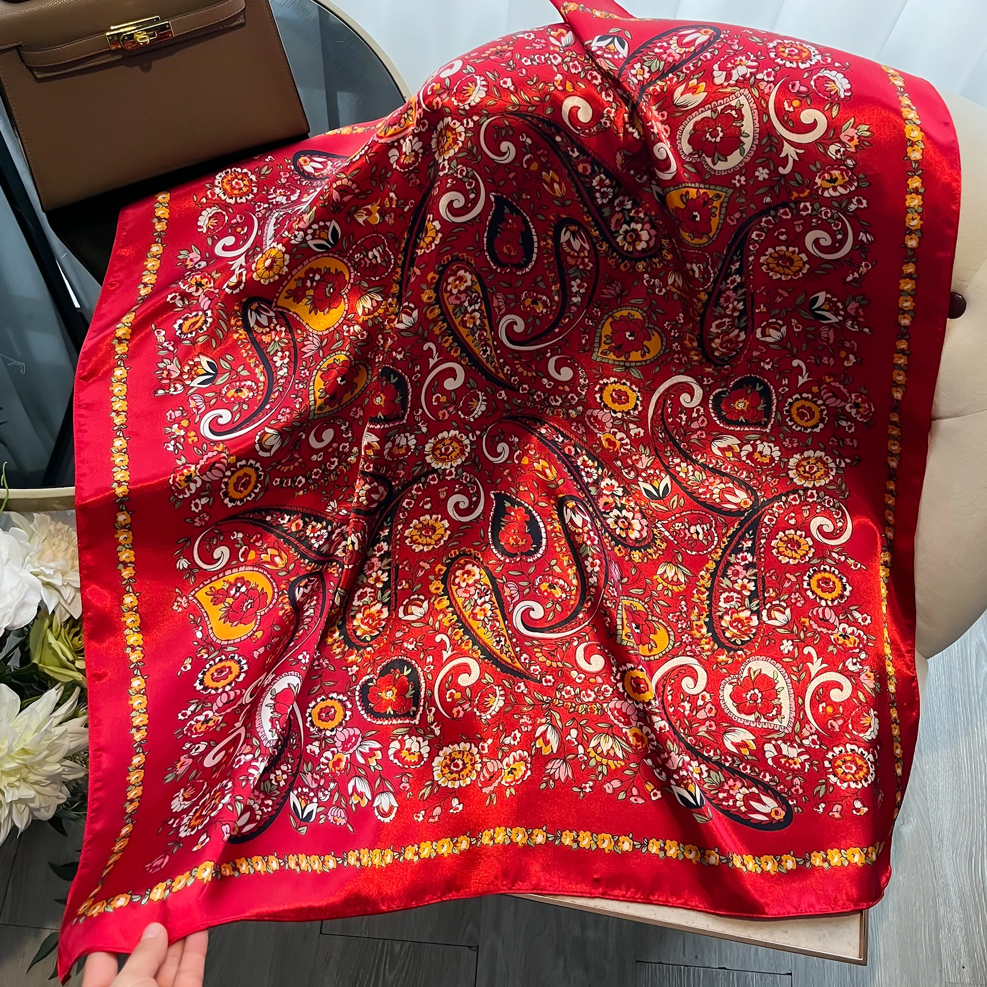 Luxury Printed Square Scarf High Quality Multi-colo Women's Head Scarf Multifunctional Fashion Accessories Hairband Shawl Scarf