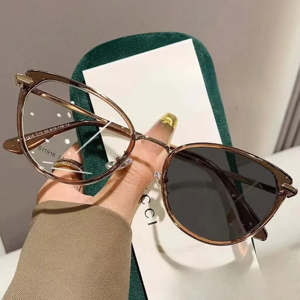 2025 Fashion Cat Eye Photochromic Myopia Glasses for Women Outdoor Color Changing UV Protection Sunglasses Near Sight Eyeglasses 3
