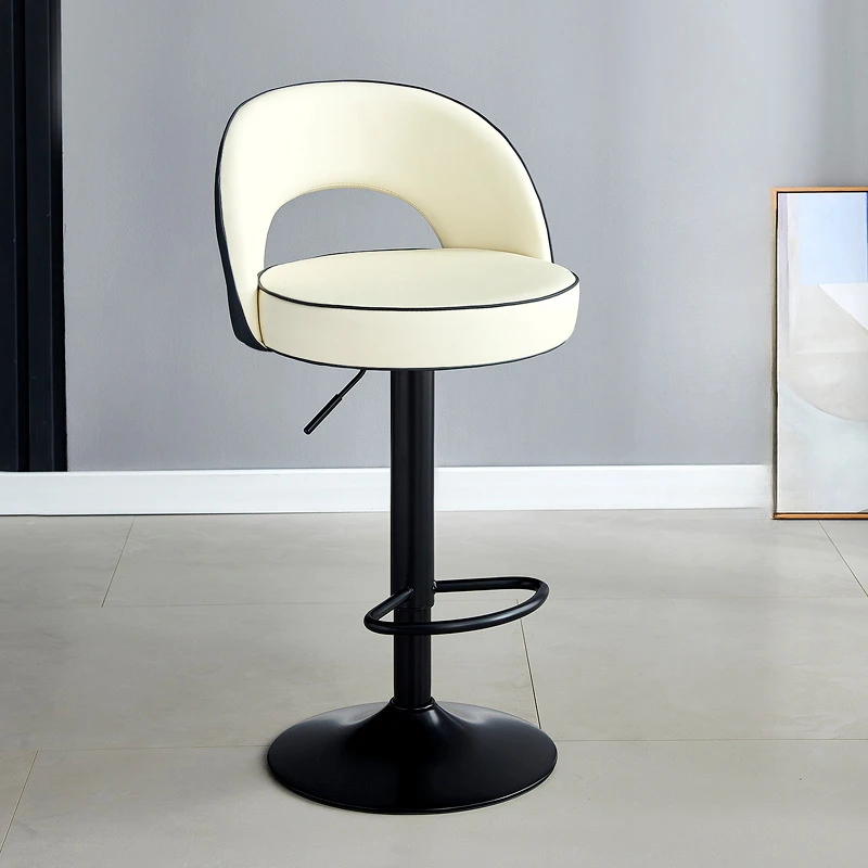 Рисунок 5 - Поворотные барные стулья в скандинавском