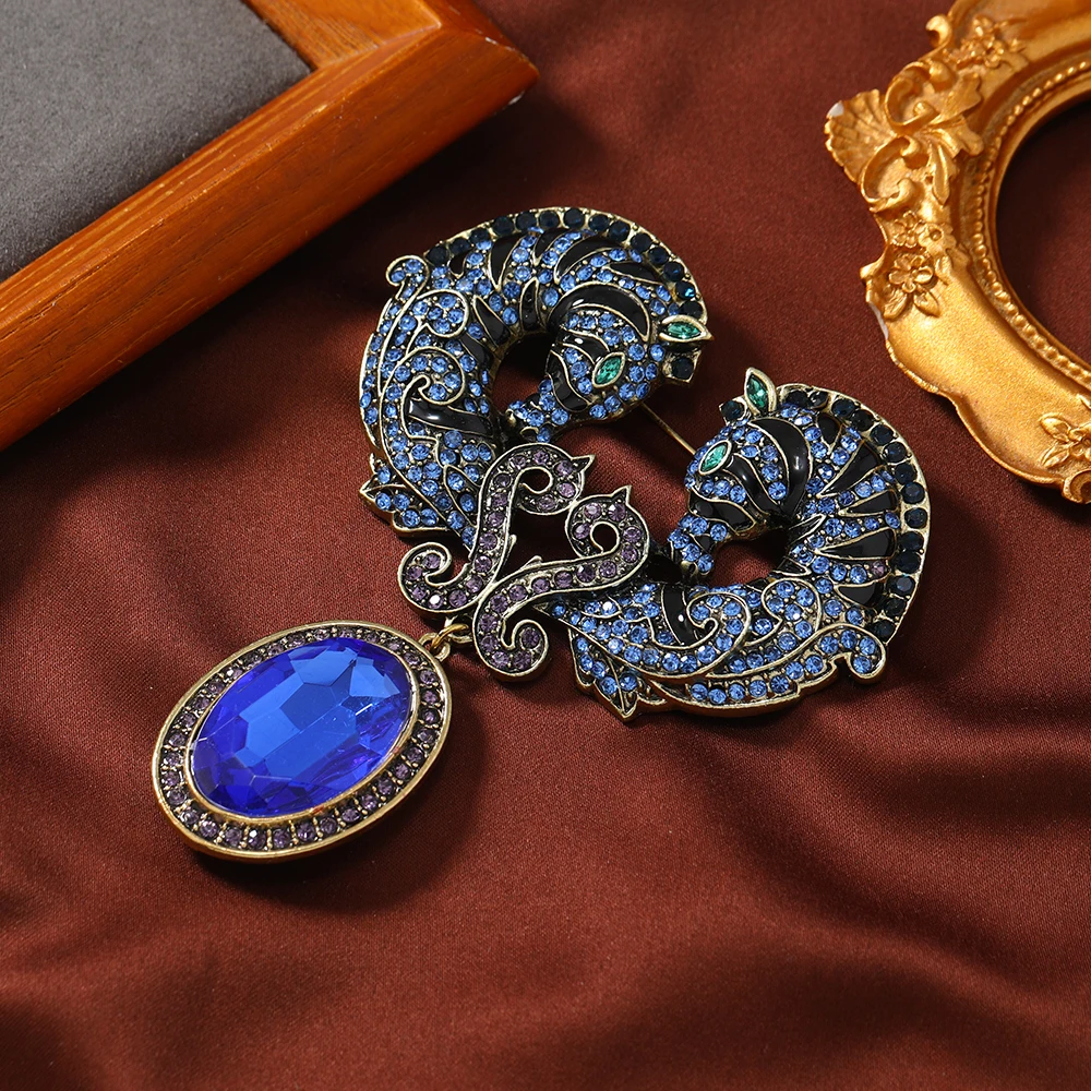 Turtle Brooch Pin - Exaggerated Long Life Tortoise Lapel Pin With Retro Crystal Design, Alloy Safety Pin For Clothing Decor