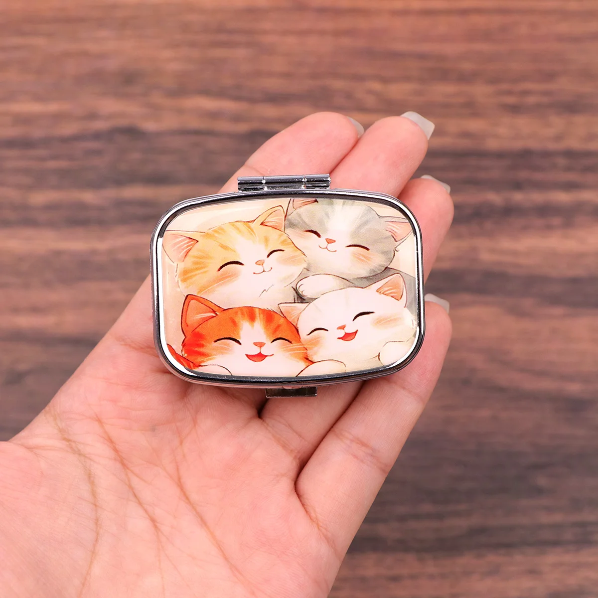 Cartoon Tiere Katzen Pille Box Unterteilt Metall Quadratische Pille Box Reise Tragbare Splitter Medizin Fall Kleine Pille Container Fall Box – Detail 6