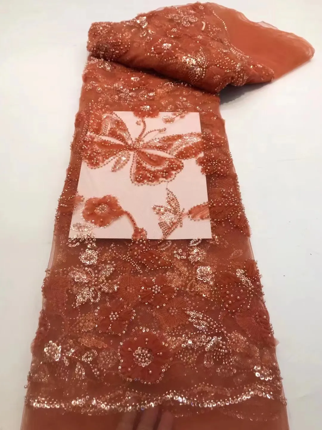 

Белая кружевная ткань, французское кружево, качественная 2024 вышивка, 3D кружевная ткань с бусинами и жемчугом, Ткань 5 ярдов, Нигерия, распродажа, шитье