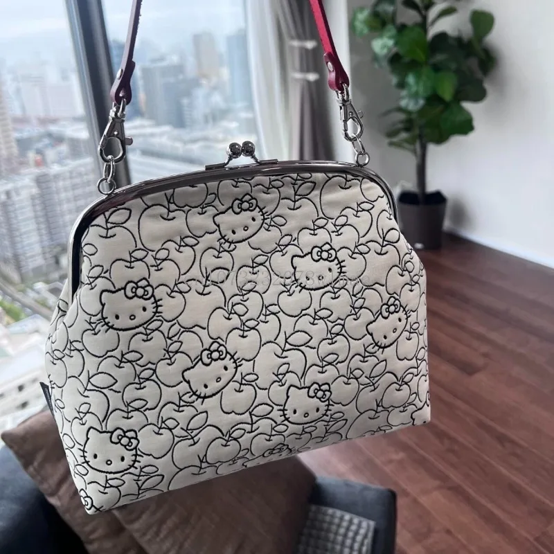 Sanrio Hello Kitty Embroidery Coin Purse Kawaii Cartoon Portable Small Change Storage Bag Shoulder Bag Makeup Bags for Girls