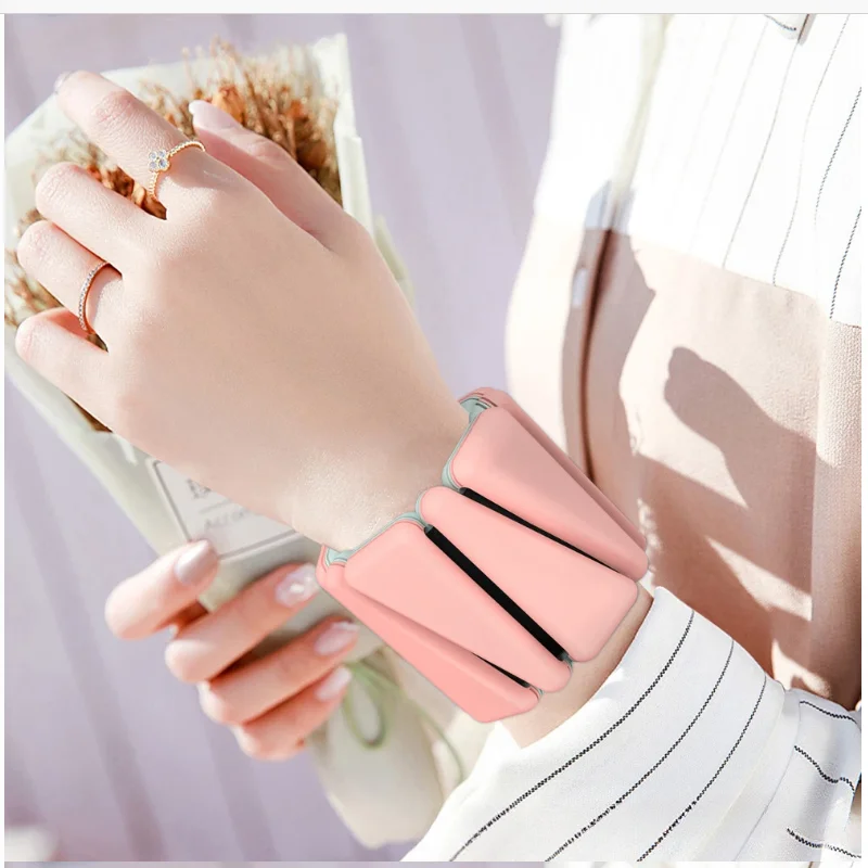 1/2lbs Yoga Fitness Exercise Wrist Weights Bracelet Triangle Silicone Adjustable Ankle Strap Protector Jogging Sports Wristbands