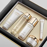 Ensemble de soins de la peau au rétinol Bosein en cinq pièces, comprenant un baume nettoyant, une eau essentielle, une crème pour les yeux, une lotion essentielle et une crème essentielle, contenant des ingrédients bénéfiques pour la peau tels que le Bosein, la niacinamide, l'extrait de Centella Asiatica, etc. Texture douce et rafraîchissante, laissant la peau hydratée et éclatante, pour un teint radieux et souple, une peau claire et hydratée, et une sensation de douceur et de tendreté. Ensemble de soins de la peau, recommandé pour offrir en cadeau, dans un coffret cadeau exquis, pour les soins quotidiens de la peau 4