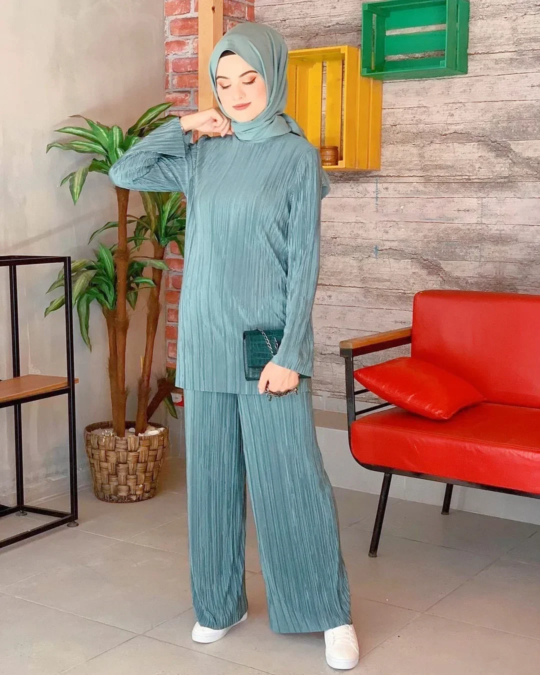 

Muslim Sets Loose Pleated Pantsuit Arabia National Style Solid Long Sleeve O-neck Tops+casual Pant 2pcs Autumn Matching Sets