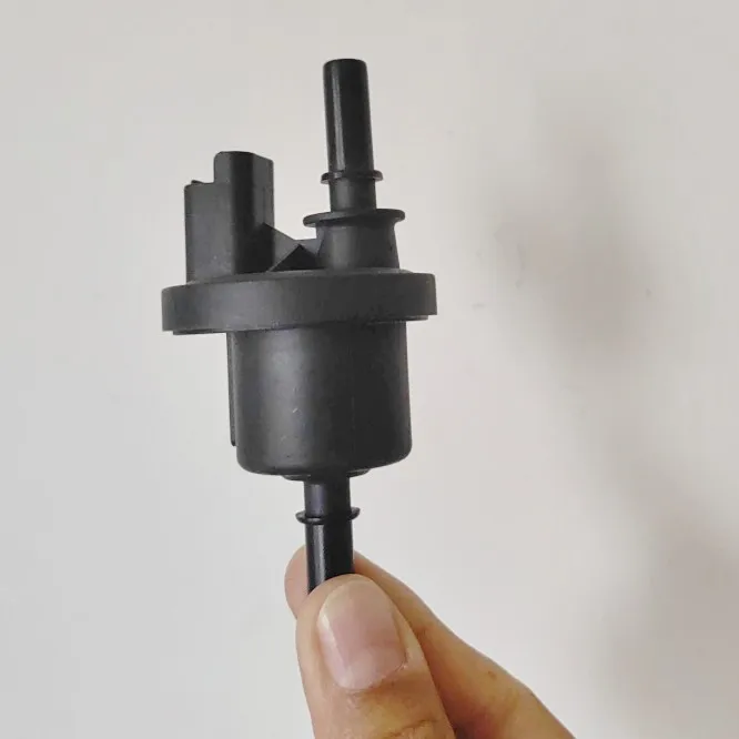 6001543631 8200024427 8200248821 8200660852 2580119A Vacuum Solenoid Valve