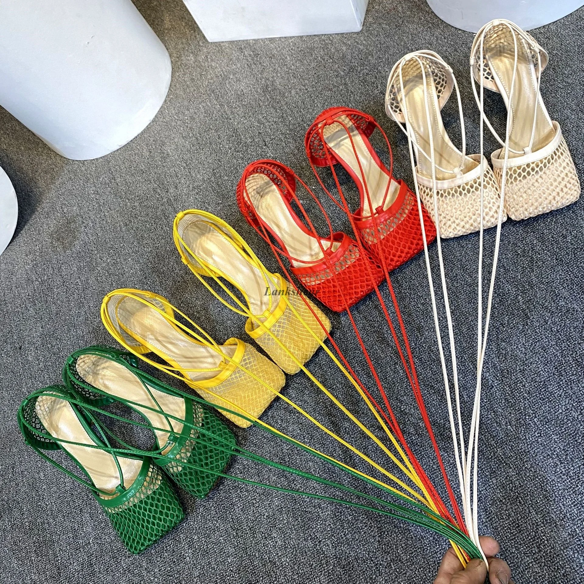 

2022 Summer High Heel Square Toe Sheepskin Color Hollow Mesh Breathable Fashion Sandals Large Size High Heel Women's Shoes