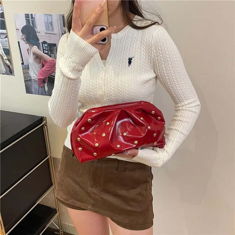 New Retro Fashion Wrinkled Rivet Wave Point Women'S Bag Casual Handbag Pu Magnetic Buckle Armpit Bag - 5