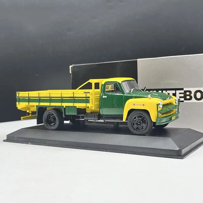 

1/43 Scale C6500 Pickup Alloy Truck Model