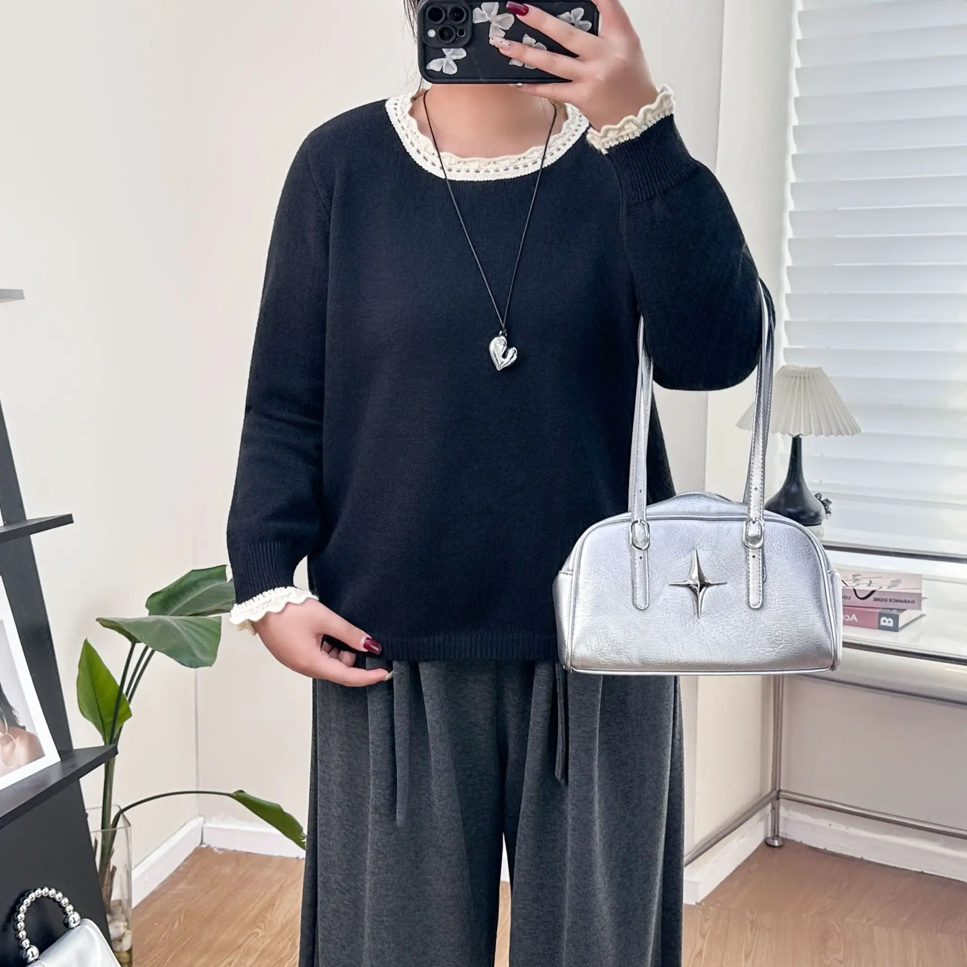 XXXXL Fashion Plus Size Woman Clothing Sweaters New Style Autumn And Winter Lace Block Color Knitted Jersey With Inner Top 529