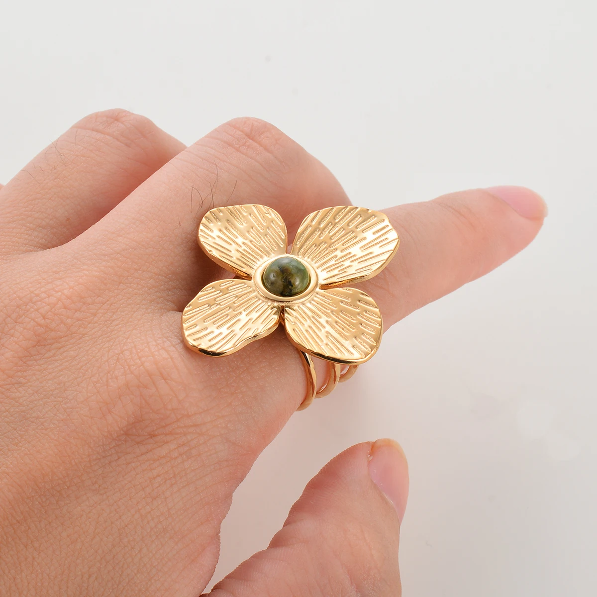 Adjustable New Stainless Steel Flower Turquoise Natural Stone Big Open Ring for Women Charm Trendy Finger Jewelry Bijoux Gift