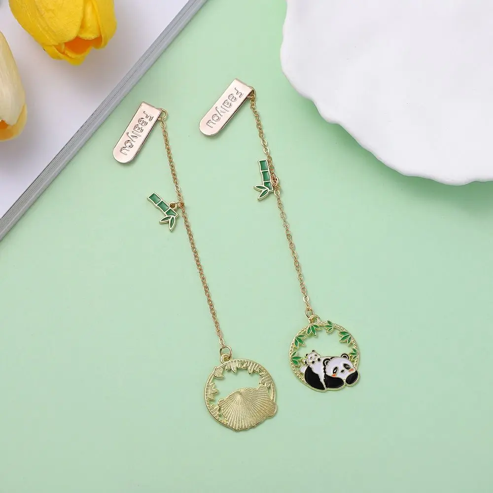 

Cartoon Cartoon Panda Bookmark Creative Zinc Alloy Bamboo Leaf Metal Panda Bookmark Durable Mental Panda Book Clip Reading Tool