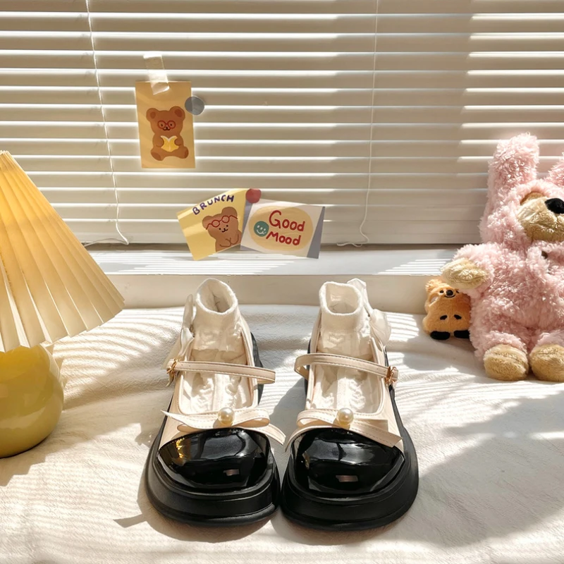 

Туфли женские кожаные на толстой подошве, универсальные маленькие лоферы с бантом, с закрытым носком, в японском Стиле Лолита JK, с пряжкой, черные