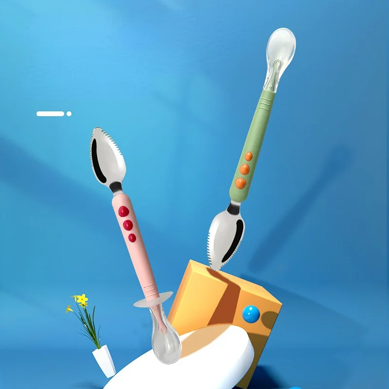 Silicone feeding spoon baby cutlery Baby fruit scraping mud spoon feeding spoon soft silicone baby easy to eat fruit mother and supplies