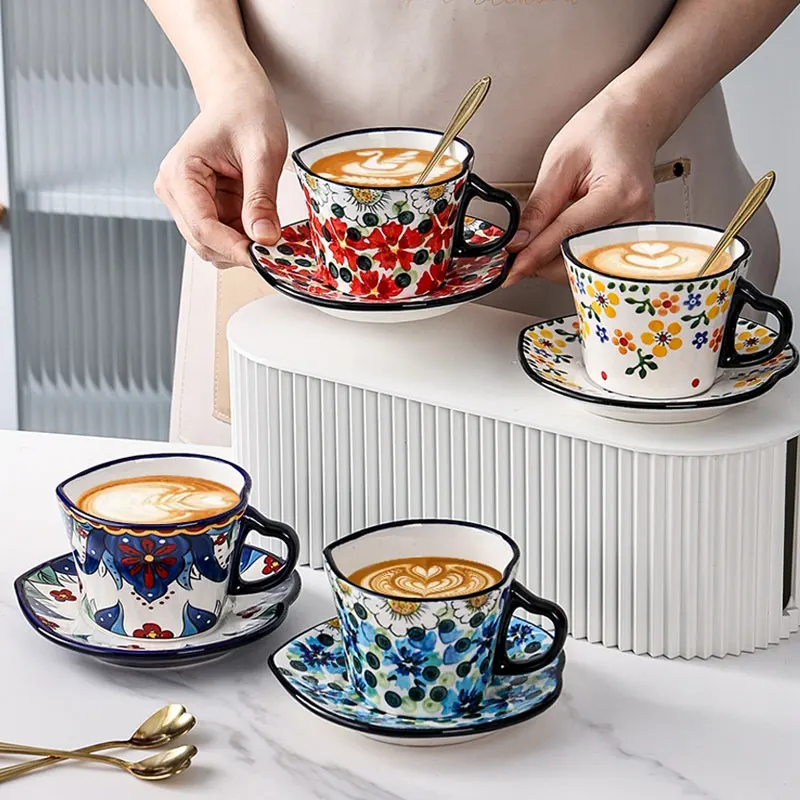 

Poland Style Heart Coffee Cups With Saucers Hand Painted Ceramic Cup With Saucer Spoon For Tea Tableware Elegant Coffee Mug Gift