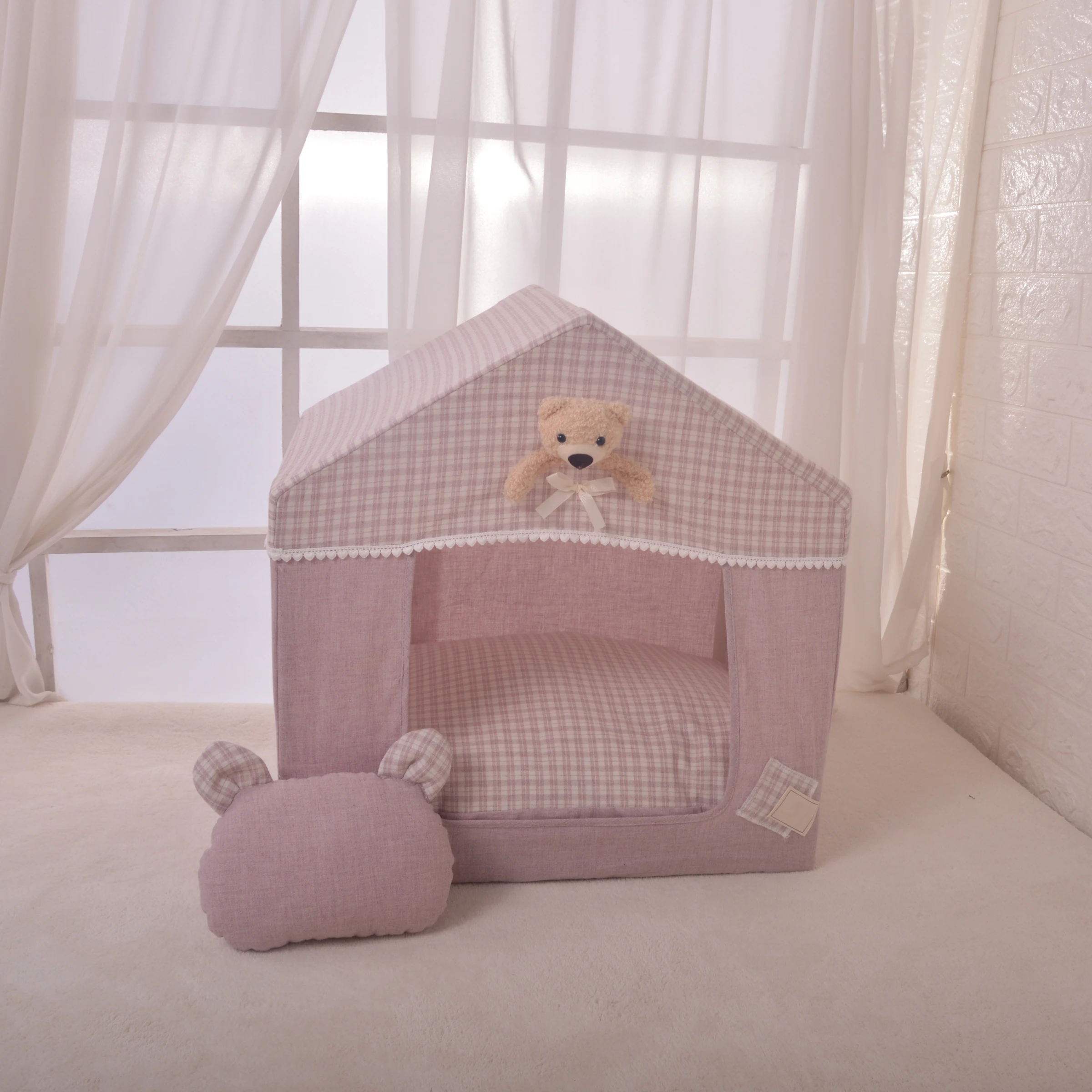 

Spacious Pet House Light Purple Lattice Pet Home Bracket Type Dog House
