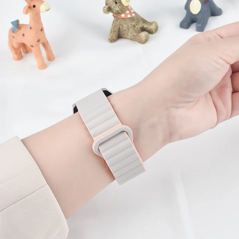 Magnetic Loop Silicone Wristband Bracelet in Red - Premium Replacement Strap