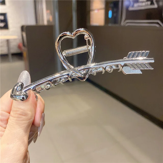 Fashion-Hair-Claws-For-Women-Hairpins-Girls-Geometric-Hair-Crab-Barrettes-Hair-Accessories-Vintage-Headwear-Hair.jpg_640x640 (6).jpg