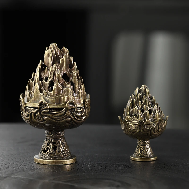 Creative Mini Aromatherapy Furnace, Home Indoor Ceremony Decorations, Chinese style Metal Boshan Shape Small Incense Burner, 1Pc