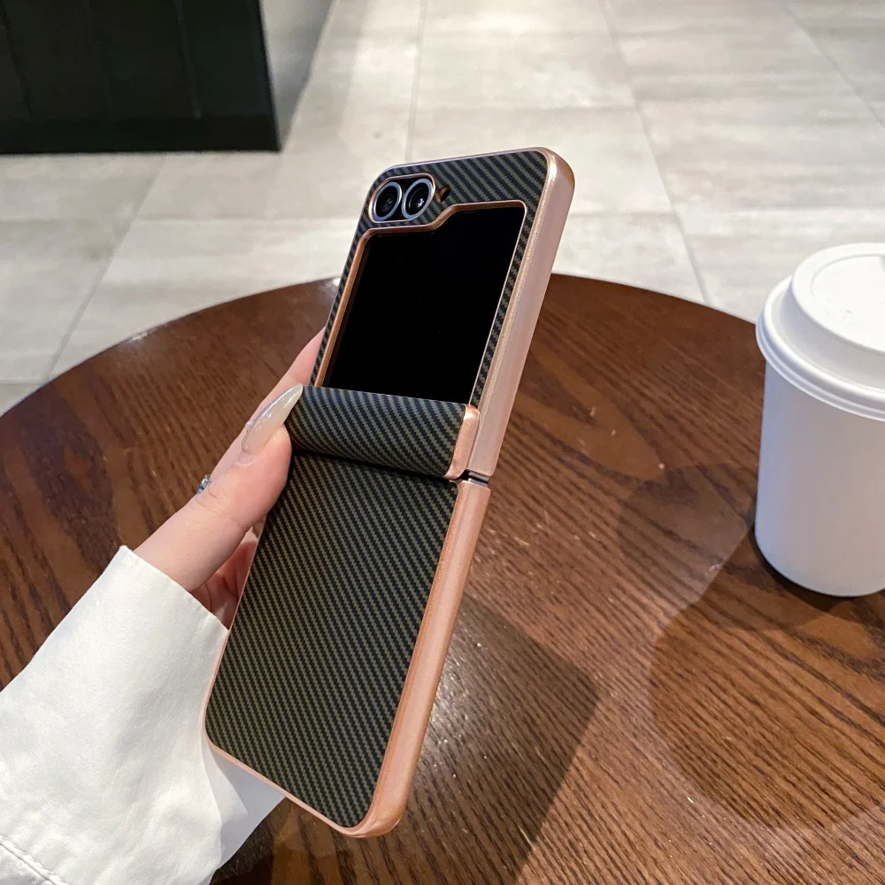 Frosted Carbon Fiber Texture Non-Slip Phone Case with Full Frame Bumper and Axis Chain Protection