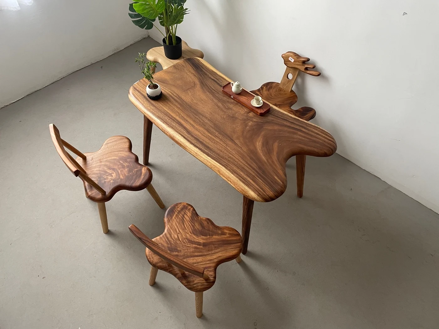 

Walnut wood dining table, pear wood combination, Okan large plate tea table, raw wood whole plate tea table, solid wood