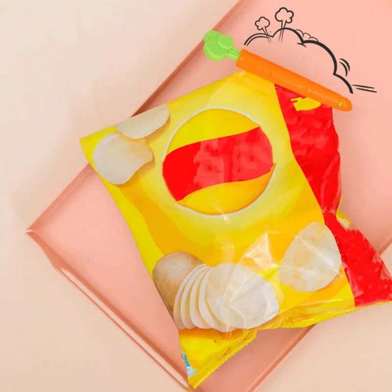 Carrot-Shaped Travel Cutlery with Long Handle Rice Spoon and Spatula Non-Heat Resistant Cartoon Design for Kitchen Accessories