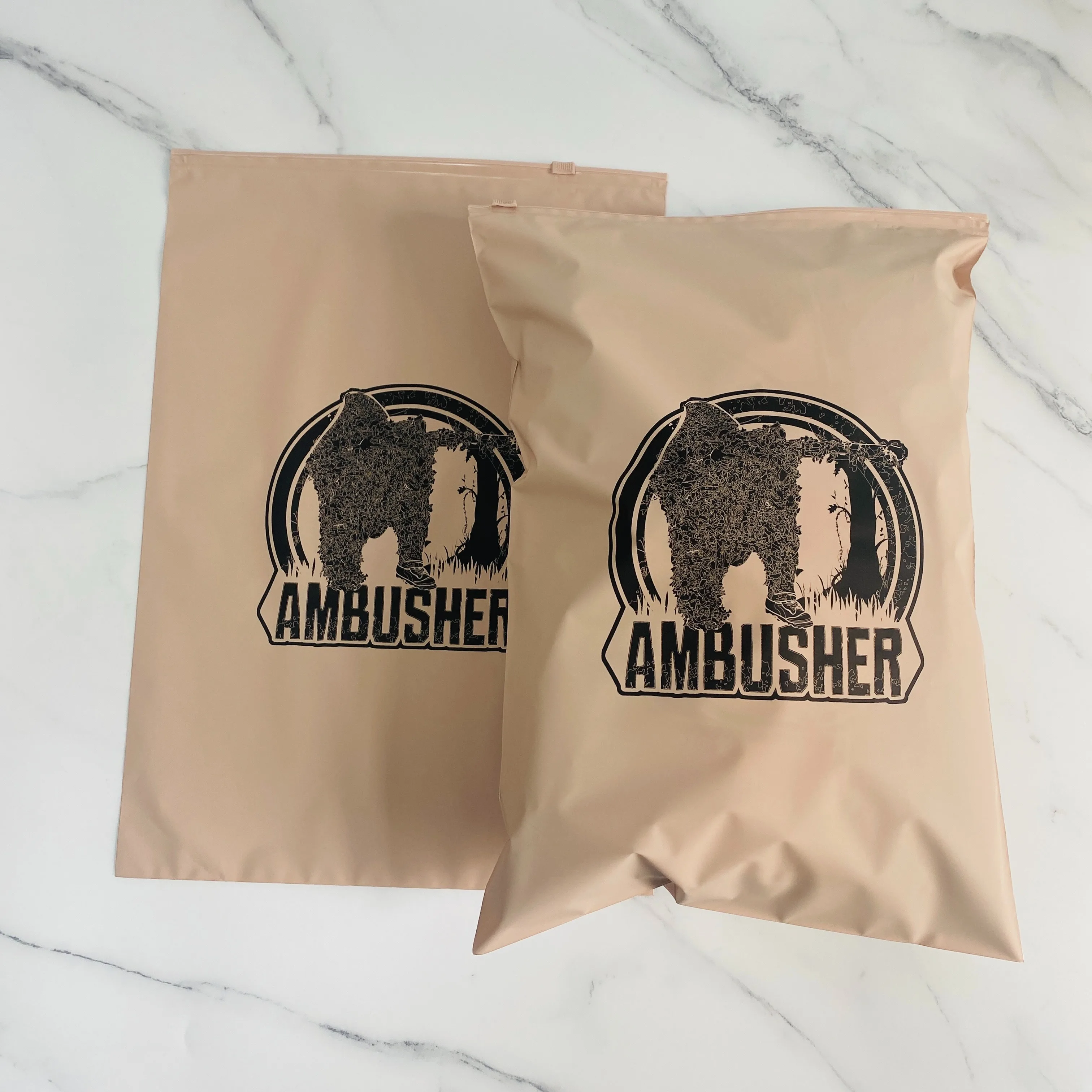 100 Stück Großhandel individuell bedruckte mattierte Kleidung Eva-Reißverschluss-Reißverschluss-Polybeutel aus Kunststoff mit Logo für T-Shirt-Verpackung – Detail 10